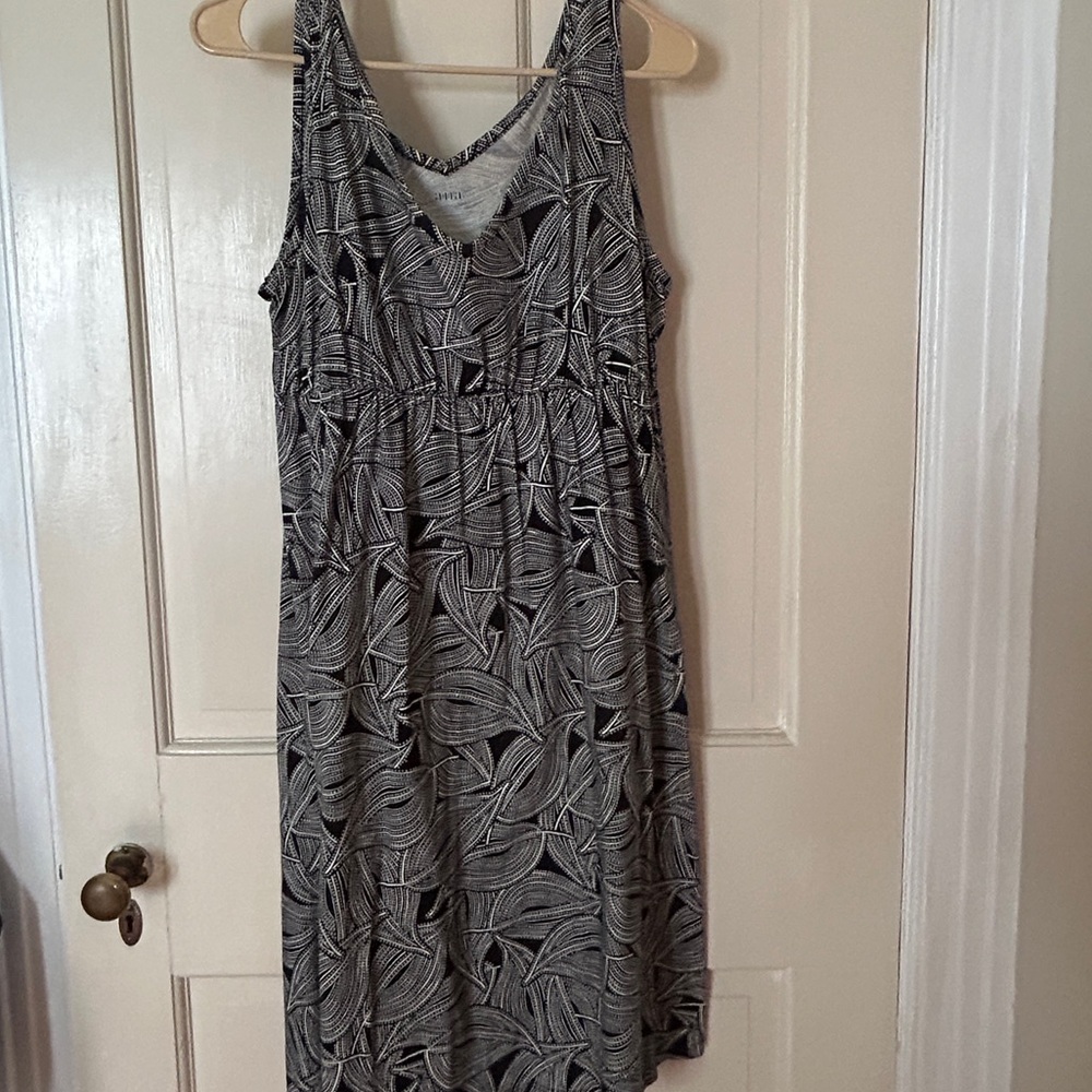 a.n.a Black and White Printed Sleeveless Midi Dress